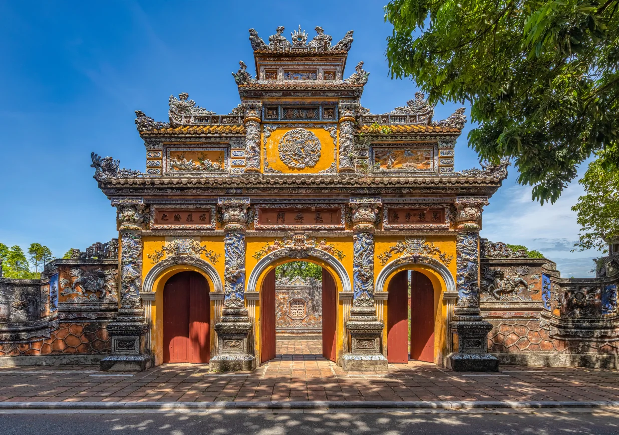 12. Tour Cố Đô Huế 1 Ngày Trọn Gói Từ Hội An & Đà Nẵng ( Giá chỉ từ $56/ 1 khách)