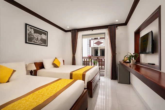 Phòng Deluxe Nhìn Ra Hồ Bơi