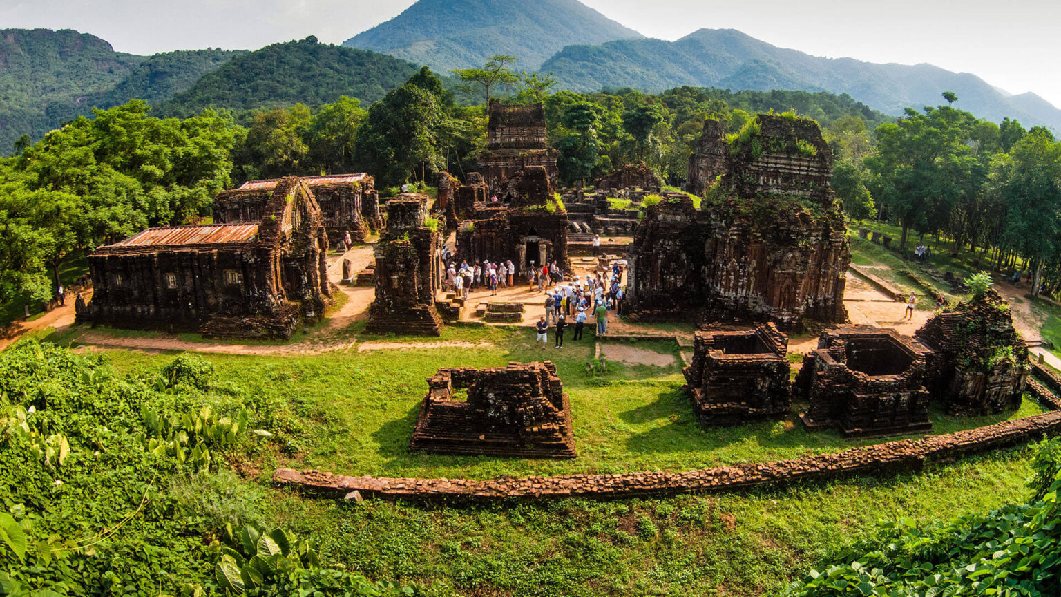 01. Tour Thánh Địa Mỹ Sơn Buổi Sáng | Ăn Trưa & Đi Thuyền Sông Thu Bồn ( Giá chỉ từ $30/ 1 khách)
