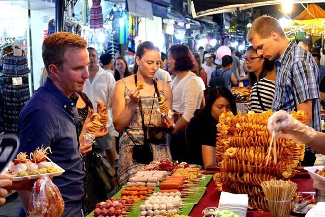 06. Tour Đi Bộ Thưởng Thức Ẩm Thực Đường Phố Hội An (14:30 – 19:30) ( Giá chỉ từ $26/1 khách)